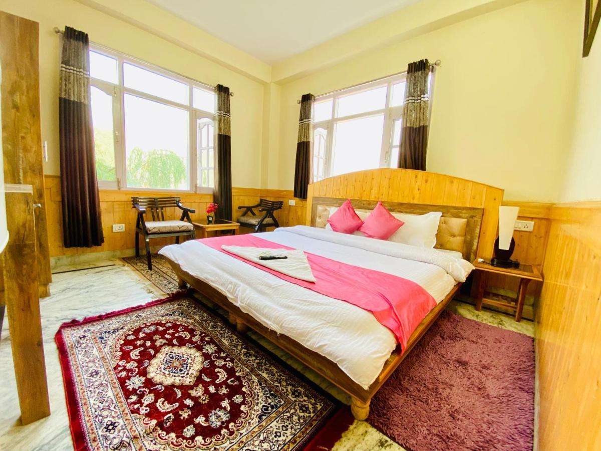 Sai Cottage Shimla Esterno foto